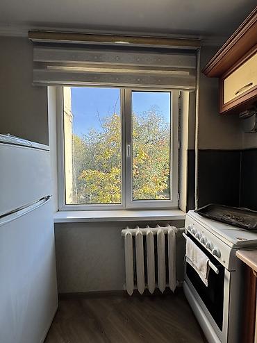 продаю квартиру 7мкр: 1 комната, 32 м², 104 серия, 3 этаж, Косметический ремонт — 7