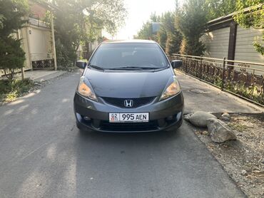 Honda Fit: 2011 г., 1.5 л, Автомат, Бензин, Хэтчбэк