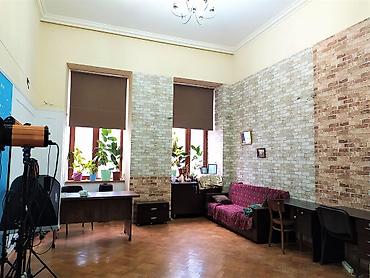 studio menziller: Bakı, 4 otaqlı, Köhnə tikili, 180 kv. m — 1