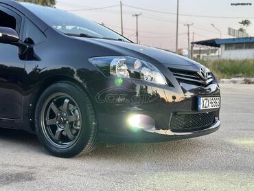 Toyota: Toyota Auris: 1.3 l. | 2011 έ. Κουπέ — 2