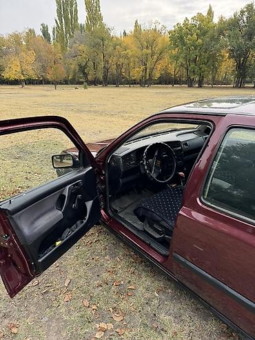 Volkswagen: Volkswagen Golf: 1993 г., 1.8 л, Хетчбек — 10