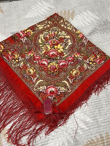 кыргыз кийими: Жоолук, Павлопосад, Жүн, Бахрома менен — 1