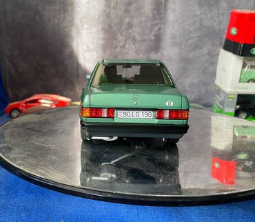 Avtomobil modelləri: Mercedes, 1982 il, 1:18, Dəmir, Ödənişli çatdırılma — 19