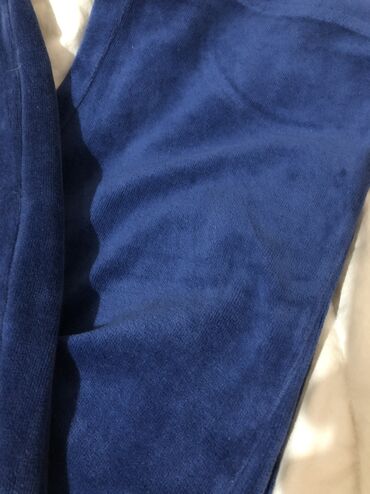 Gornji i donji deo: Plišani komplet trenerke – tamnoplava - Materijal: mekani pliš/velur — 3