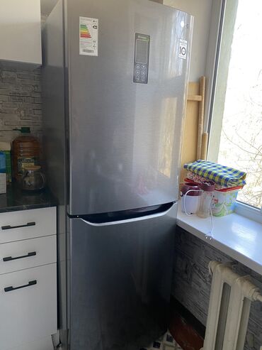 купить уплотнитель для холодильника: Холодильник LG, Б/у, Двухкамерный, No frost, 190 *