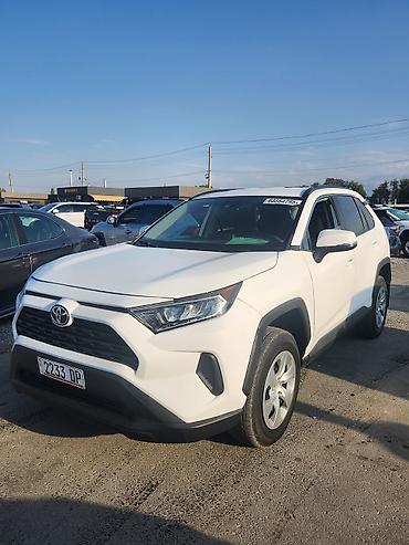 Toyota RAV4: 2021 г., Автомат, Бензин, Кроссовер
