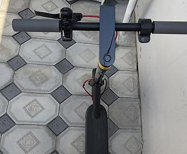 elektirikli samakat: İşlənmiş Elektrik samokat 10", 501 - 750 Vt, 16 - 25 km/s, Ünvandan götürmə — 4