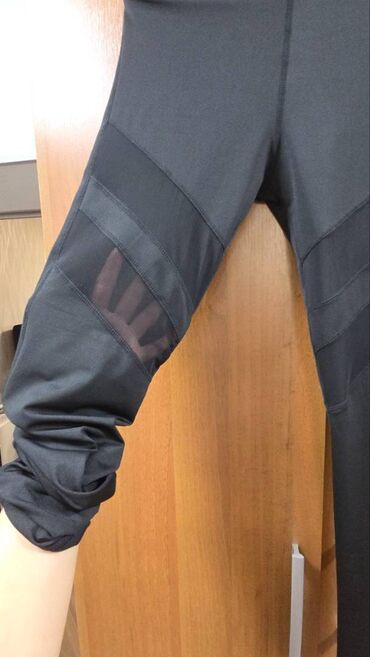 Другая женская одежда: Здравствуйте. Распродаю вещи, в основном Б/У, но, в хорошем — 11