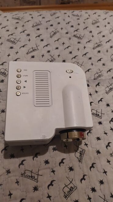 usb port: İşlənmiş Portativ Proyektor Ödənişli çatdırılma
