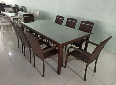 Bağ, çöl masa və oturacaq dəstləri: Kvadrat masa, Açılmayan, Stullar ilə, Həsir toxunuşlu — 11