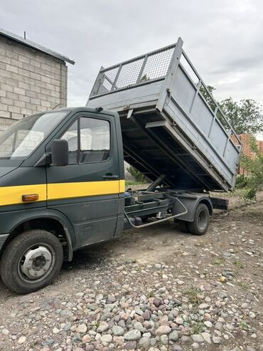 притсеп тягач: Жүк ташуучу унаа, Mercedes-Benz, Стандарт, 3 т, Колдонулган