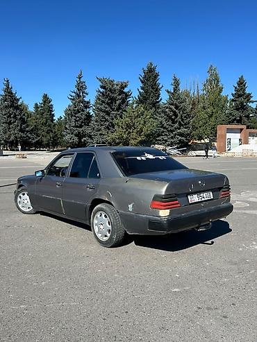 124 ешка: Mercedes-Benz W124: 1990 г., 2.3 л, Механика, Бензин, Седан — 5