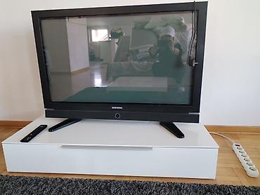 Tv komoda u visokom sjaju