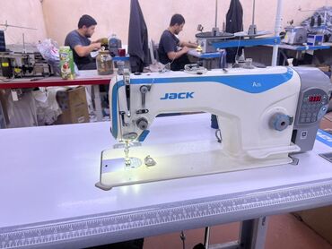 машинка афтомат: Швейная машина Jack, Швейно-вышивальная, Автомат