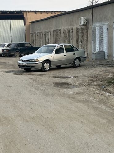 машине ош: Daewoo Nexia: 2004 г., 1.5 л, Механика, Бензин, Седан