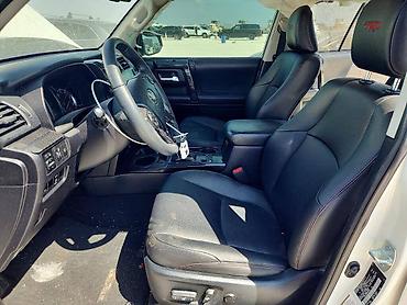 space runner: Toyota 4Runner: 2021 г., 4 л, Автомат, Бензин — 8