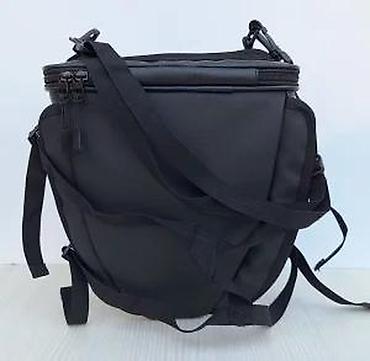 Sportske torbe i rančevi: Motorcycle tank torba – crna, aerodinamičnog oblika, sa zelenim — 16