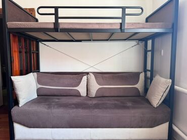 двухярусные кровати: Кровать
