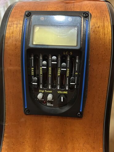 Akustik gitaralar: Akustik gitara, 6 sim, İşlənmiş, Pulsuz çatdırılma, Ünvandan götürmə — 4