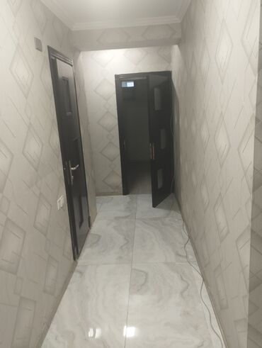 Mənzil kirayələyirəm: Kirayə üçün mənzil – dəhliz və sanitar qovşağı - Giriş və dəhliz — 2