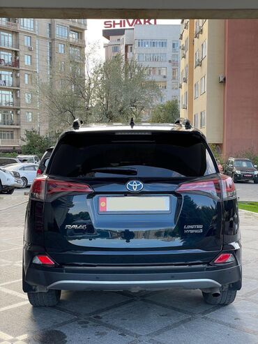 продаю тойоту: Toyota RAV4: 2016 г., 2.5 л, Автомат, Гибрид, Жол тандабас