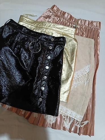 statement ogrlice: Set suknji – 4 komada, različiti stilovi i materijali - Crna mini — 1