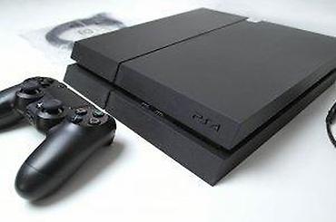 dig srbija: U ponudi je Sony PlayStation 4 sa naslova, kao nova. Konzola ima oko — 9