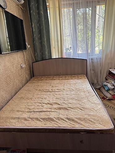 160: Двуспальная кровать с изголовьем + матрас - Размер спального места — 1