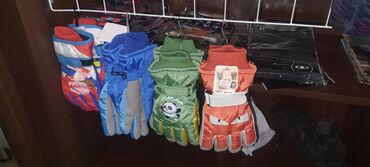 Лыжные ботинки: Лыжные шлемы. очки. перчатки. балаклавы. бафы. термоноски. итд — 17