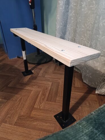 Setovi stolova i stolica: Klub sto + klupa (ručni rad) - Moderan klub sto kvadratnog oblika sa — 6