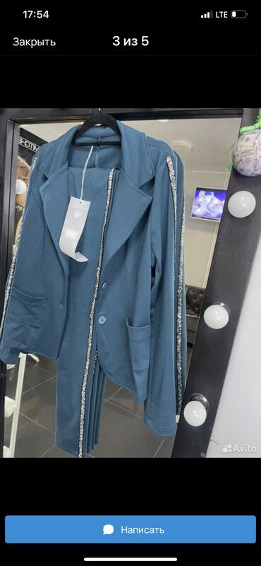 пиджак на завязках: Брючный костюм, Пиджак, Италия