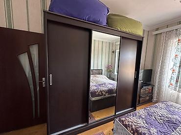 İşlənmiş, 3 qapılı, Güzgülü, Qəhvəyi, Kupe, Düz dolab