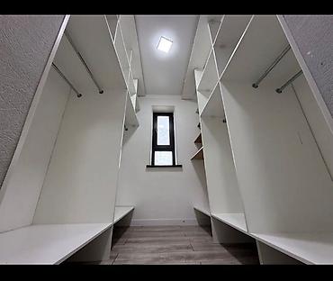 Продажа коттеджей и домов: Продается двух этажный дом Понарамные окна 250кв На первом этаже Зал — 5