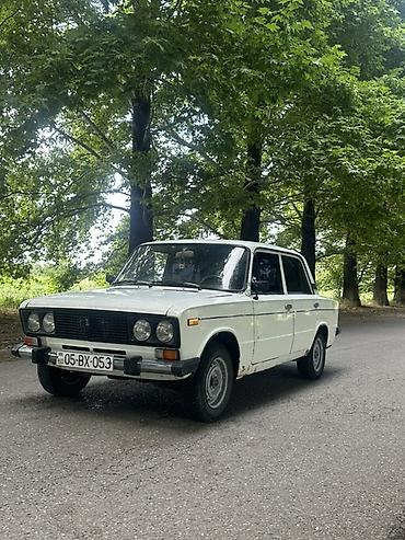yan güzgülər s: VAZ 2106 sedan – klassik sovet modeli, ağ rəng. Karopka 4 işləy — 1