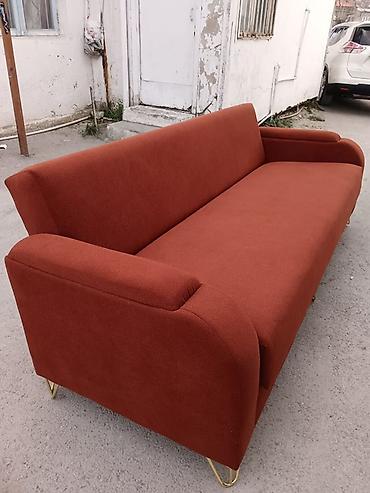 Divanlar: Minimalist dizayna malik 3 nəfərlik divan - Rəng: tünd kərpic/qırmızı — 2