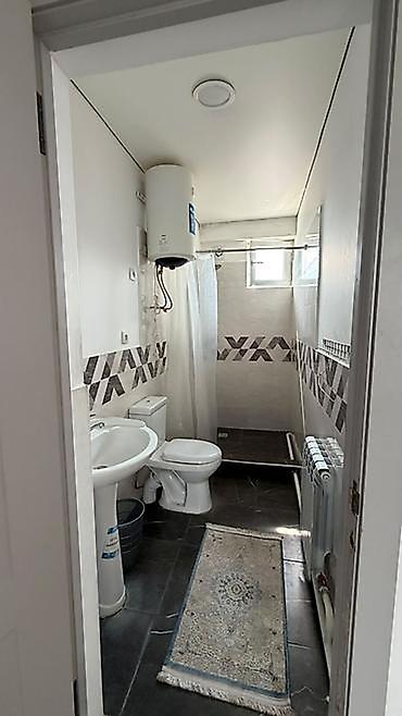 flat osh: Аламединский рынок Сдается 2х ком квартира Этаж: 3/3 Серия — 4