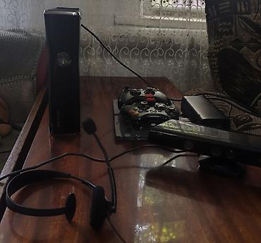 kinect xbox: Xbox 360 (Slim) с полным набором аксессуаров и играми, Б/у с возможным — 2