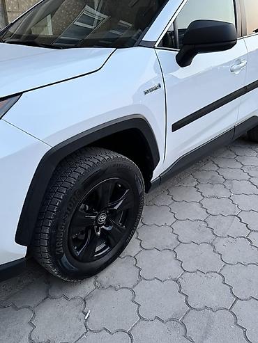 Toyota: Toyota RAV4: 2019 г., 2.5 л, Гибрид, Кроссовер — 3