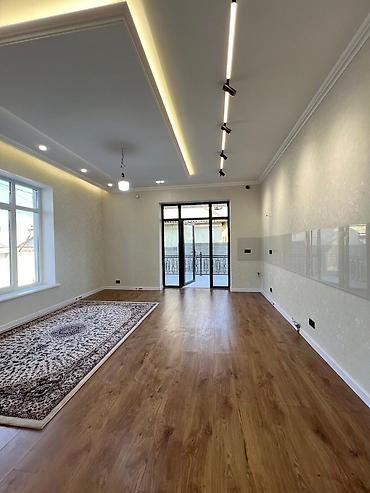 Продажа коттеджей и домов: Продается 5-комнатный дом Район: ж/м Ак Ордо-1 Площадь дома: 200 м² — 3