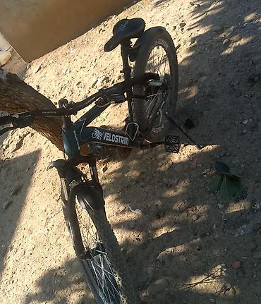 Velostrim dağ velosipedi - Çərçivə: yüngül lehimli, idman