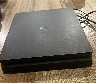 Видеоигры и приставки: PlayStation 4 Slim konsol dəsti Paket tərkibi: - PS4 Slim (qara) - 3 — 2