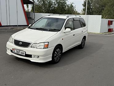 Toyota: Toyota Gaia: 2001 г., 2 л, Автомат, Бензин, Минивэн — 2