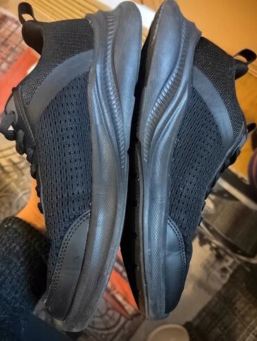 Ostale cipele: AKO SE BAVITE PRODAJOM💵💵💵 POLOVNE GARDEROBE👕👖👔🥾🥿👠👟🎽🥻👢🥼🎒 JAVITE — 4