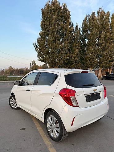 спарки: Chevrolet Spark: 2017 г., 1 л, Бензин, Хэтчбэк — 6