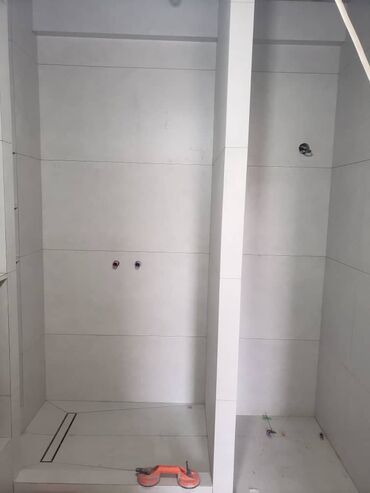 Укладка плитки: Подготовка стен для грунтовки, Гидроизоляционные работы, Укладка плитки на откосы, окна, двери | Керамическая плитка, Керамогранитая плитка, Мозаичная плитка | Вертикальная укладка, Диагональная укладка, Горизонтальная укладка 3-5 лет опыта — 9