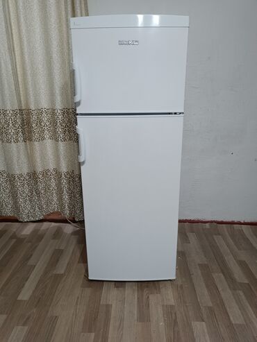 Холодильники: Холодильник Beko, Б/у, Двухкамерный, De frost (капельный)