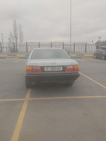 Audi: Audi 100: 1988 г., Седан — 3
