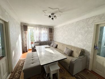 срочно продаю времянку: 2 бөлмө, 42 кв. м, Хрущевка, 2 кабат, Косметикалык ремонт