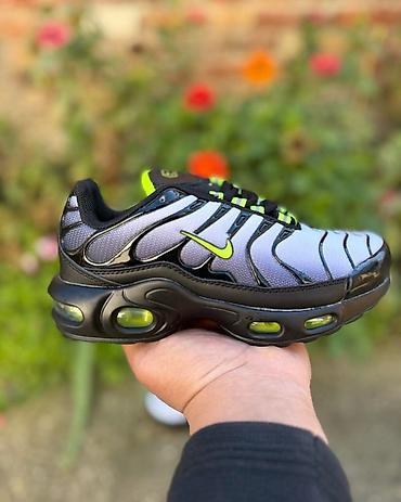 Patike: 🔥 DOSTUPNE TN NIKE PATIKE 🔥 👟 Brojevi: 31–36 💰 Cena: 4400 DIN 🚚 — 5
