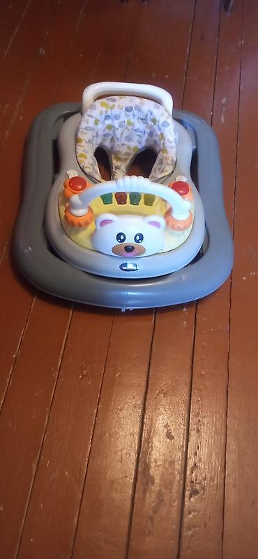Uşaq gəzdirəcəyi (baby walker) - Rənglər: boz çərçivə, açıq-boz/göy lalafo.az -da Uşaq gəzdirəcəyi (baby walker) - Rənglər: boz çərçivə, açıq-boz/göy